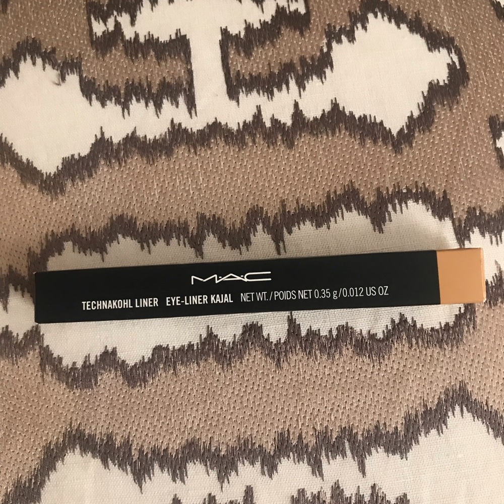 5 - MAC Cosmetics Technakohl Eyeliners